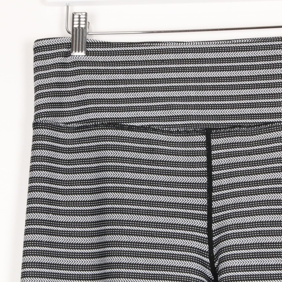 Zyia Aztec Adrenaline 7/8 Leggings - Picture 3 of 7